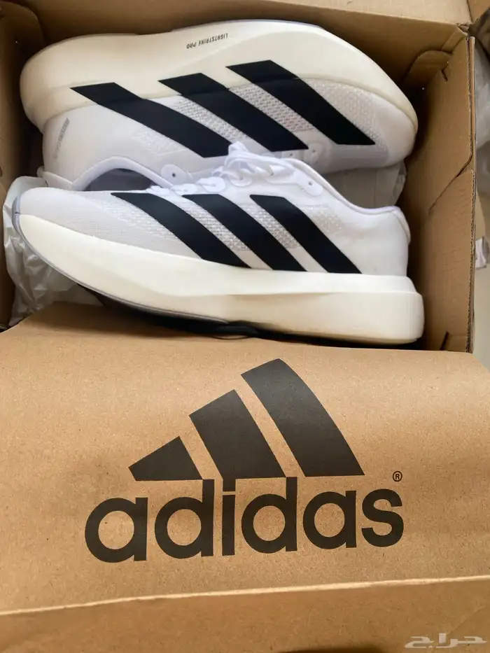 ياشباب الشتاء   على الأبواب وعرض خيالي حذاء رياضي جديد 5