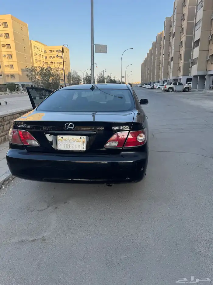 لكزس ممشى قليل 17