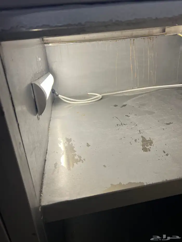 فود ترك او بوث مرتب وسهل تنقله 3