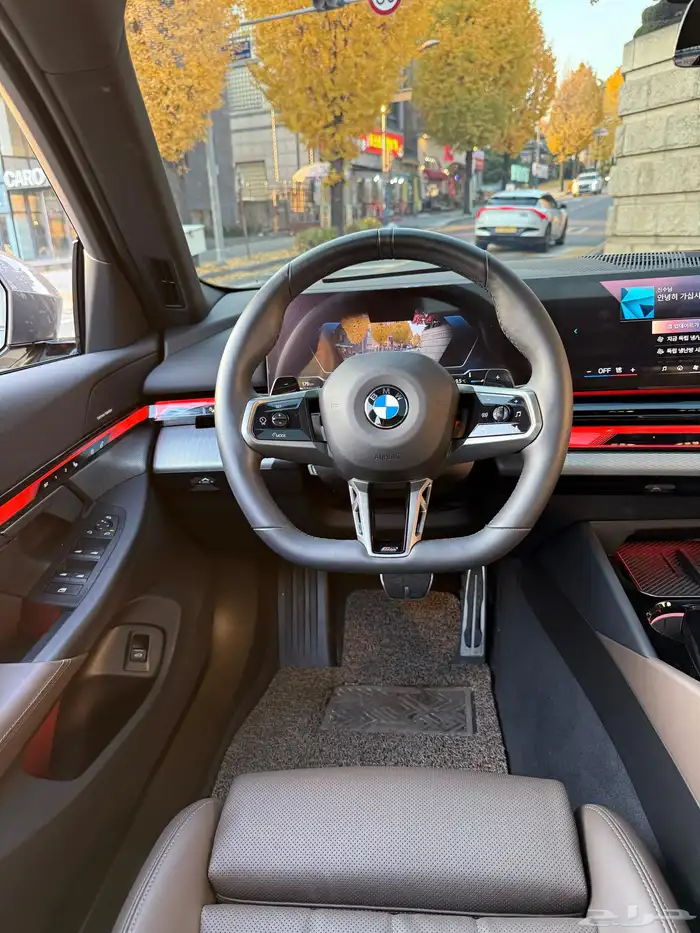 بي ام دبليو 520i 8