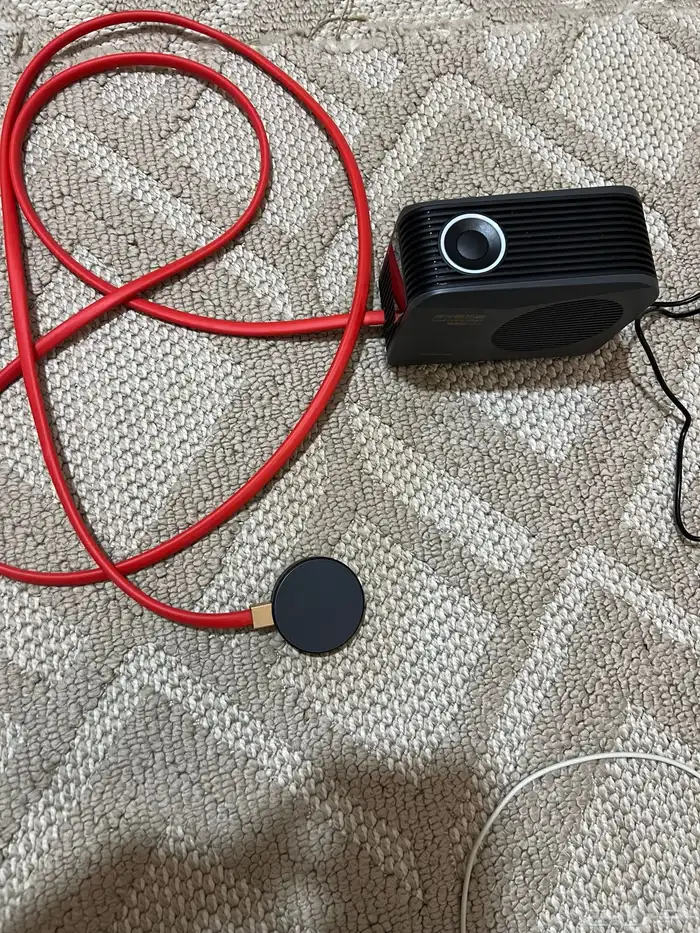 للبيع ايباد برو M2 ومروحة وكفر ديفا 1