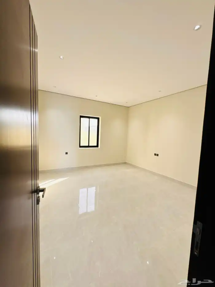 فيلا روف للبيع تبوك حي الاخضر بتبوك خلف جامع المهاجرين 22