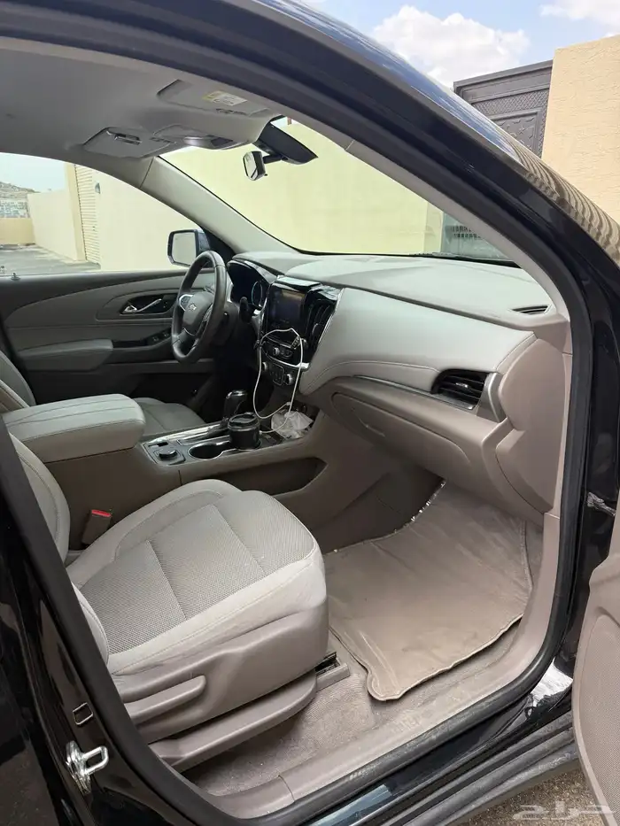 شفروليه ترافيرس 8