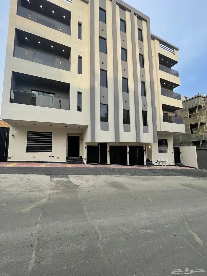 شقه علويه بإطلاله رائعه بدرج دخلى من الشقه للسطح 520 الف 0