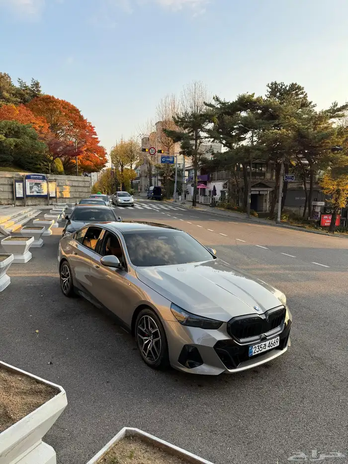 بي ام دبليو 520i 23