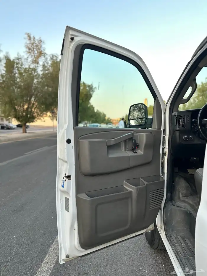 شفروليه إكسبرس موديل 2017 سعودي شاص طويل وزن 2500 فل 20