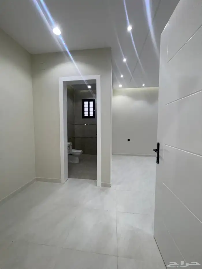 شقه علويه بإطلاله رائعه بدرج دخلى من الشقه للسطح 520 الف 12