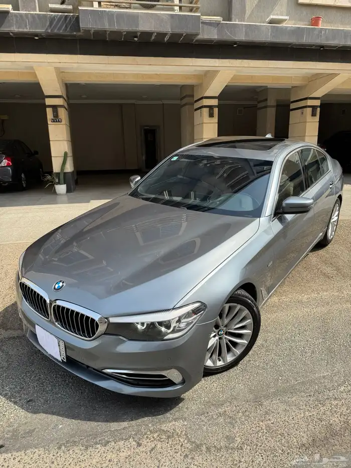 بي ام 530 فل 2017 ماشي 126 الف كيلو قمه في النظافه 17