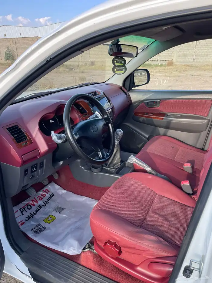 هايلوكس 2014 نظيفة 6