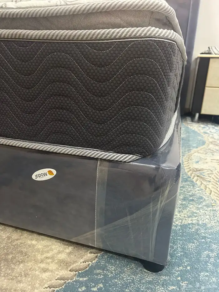 سرير مع المرتبه 0