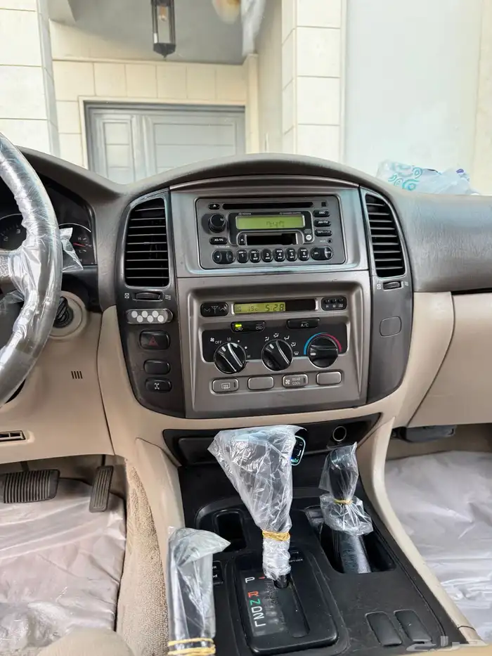 للبيع لاندكروزر 2006 GXR تماتيك 36