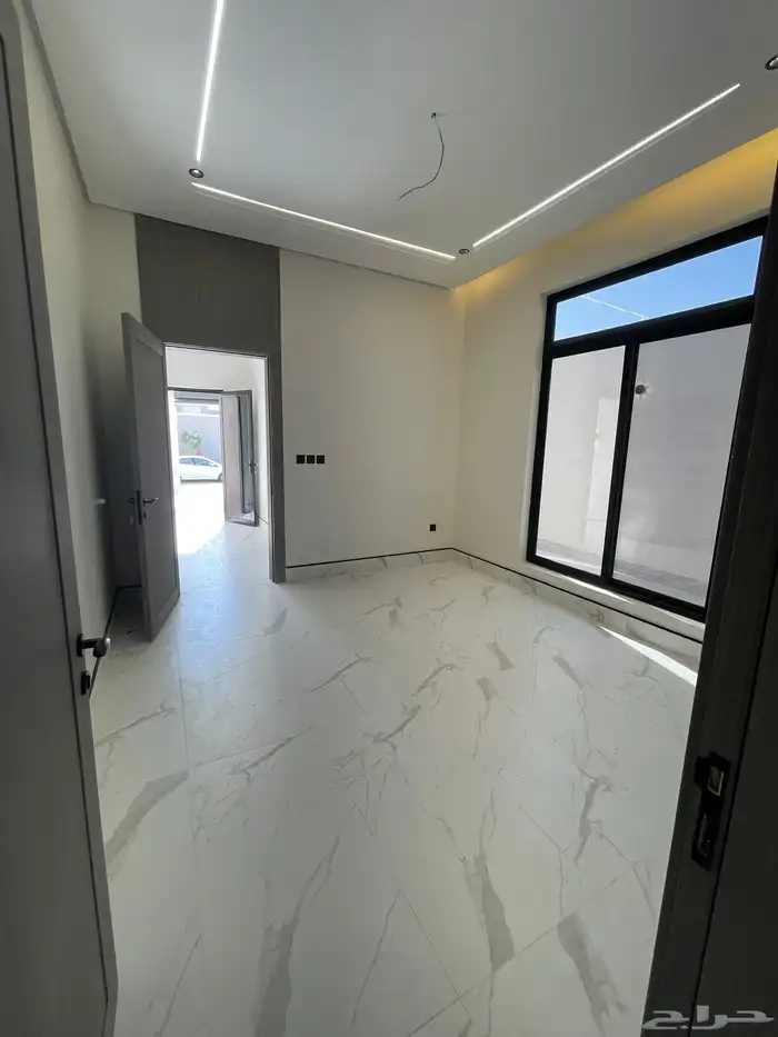 فيلا مع شقة للبيع حي العروبه 5