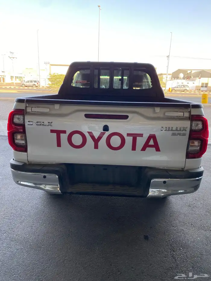 تويوتا هايلوكس بنزين تماتيك دبل سعودي 2025 بطاقه جمركيه 18