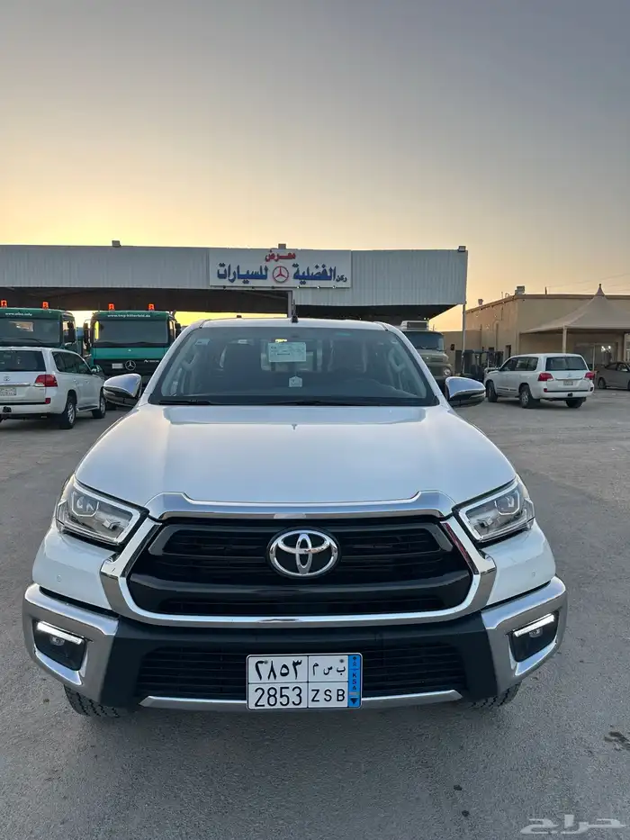 تويوتا هايلوكس 2022 ديزل دبل فل كامل سعودي بصمه 2
