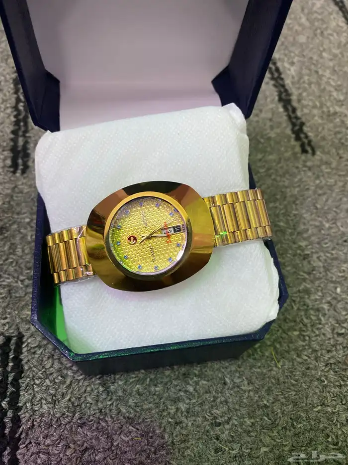 ساعة رادو استخدام يوم فقط للتواصل 1