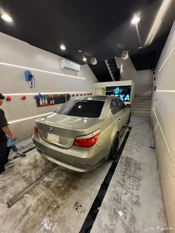 للبيع BMW E60 545i 3