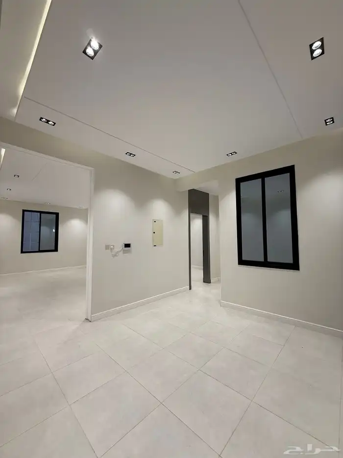 للبيع دور ثاني 6 غرف بأبها- قرب منتزة المطار بسعر 550 الف 17