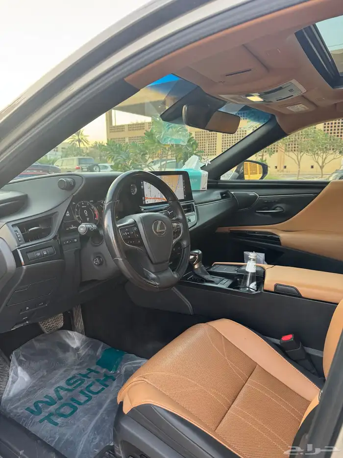 لكزس 2022 DD ES350 مالك أول 10