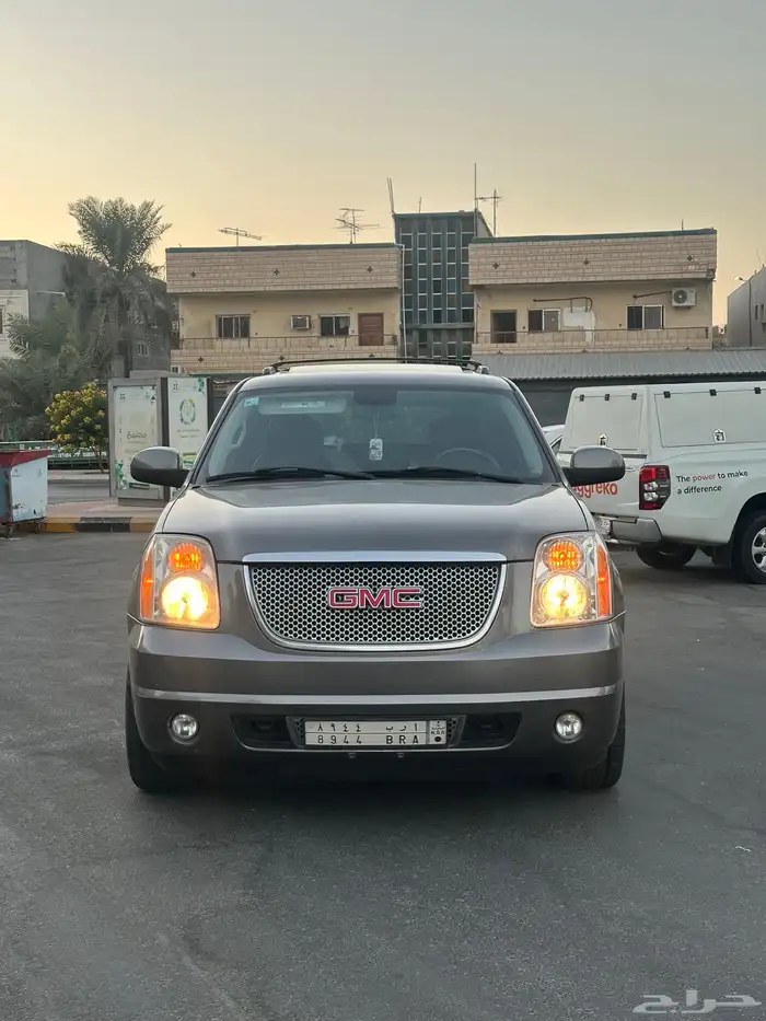 للبيع GMC يوكن 2008 فل كامل SLT نظيف جدا 5