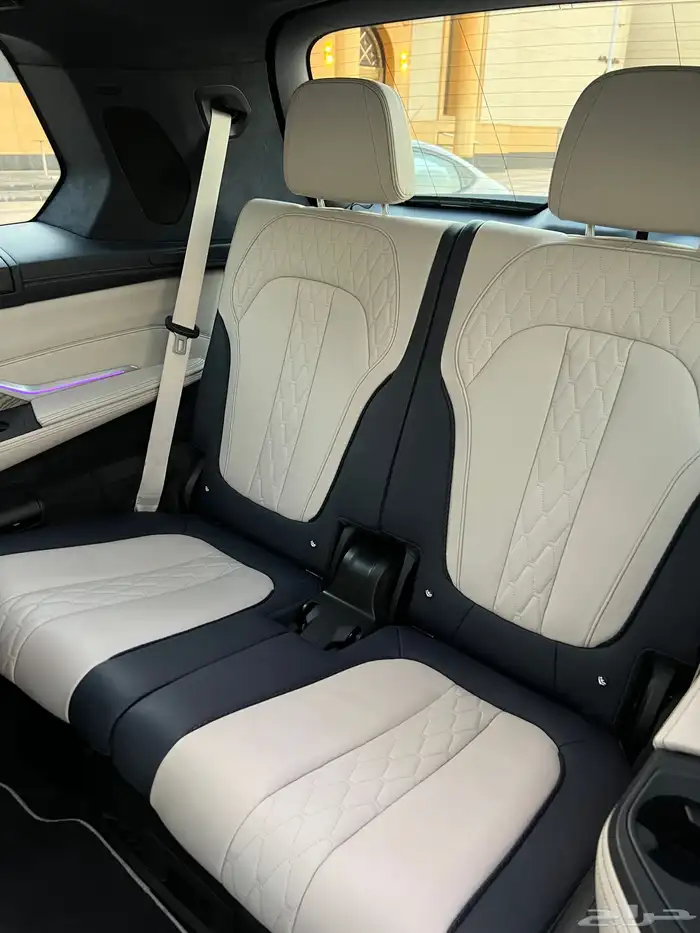 بي ام X7 V8 2020 32
