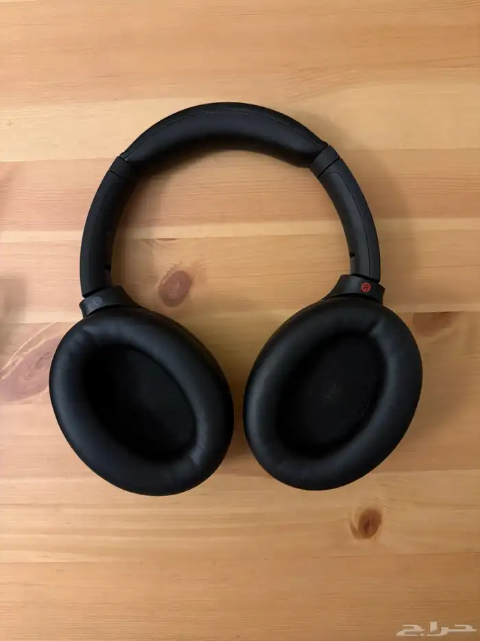 سماعة Sony WH-1000XM4 - بحالة ممتازة 0
