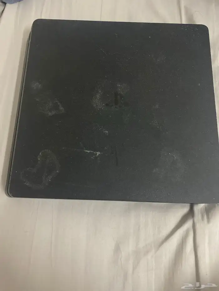 سوني 4 للبيع مع كامل الملحقات (بأستثناء السماعه و الشاشه) 1