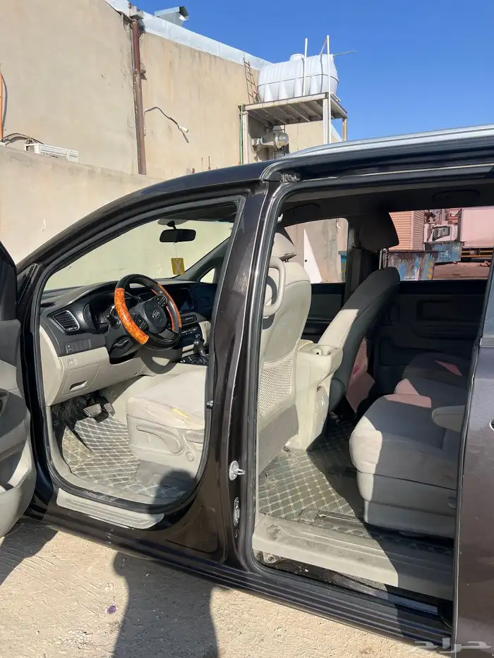 كيا كارنيفال 3