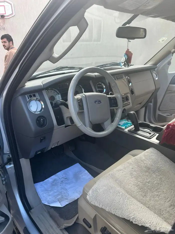 فورد اكسبيدشن 2010 9