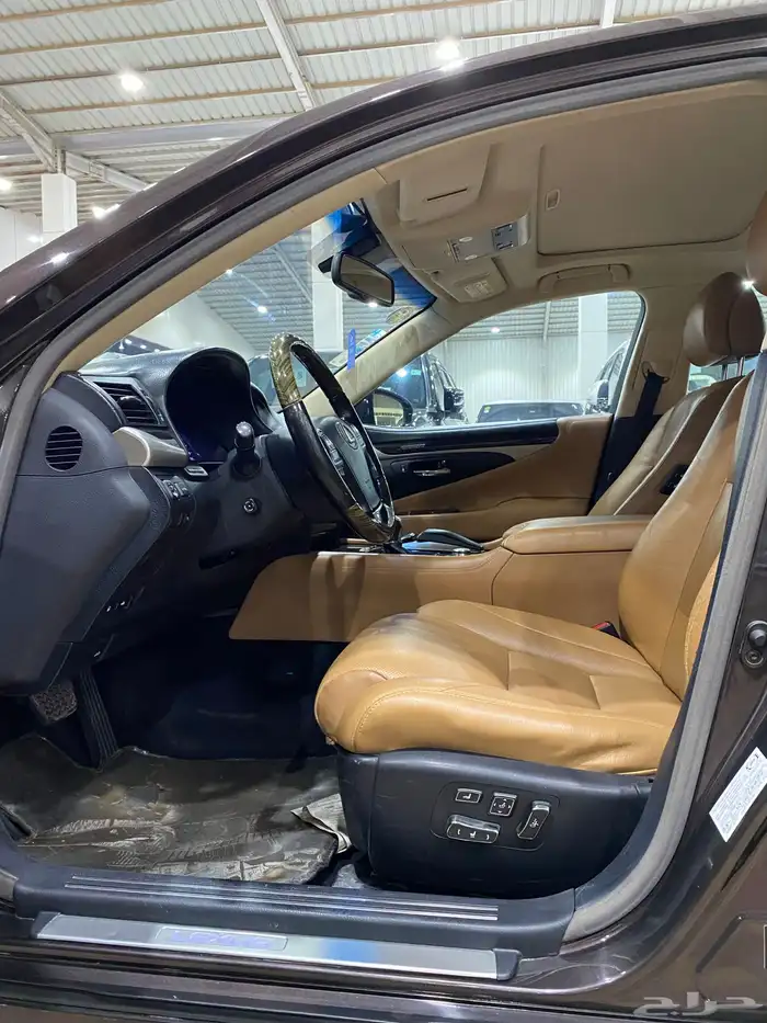 لكزس LS 460 المديل 2014 العدد 293 الف 6