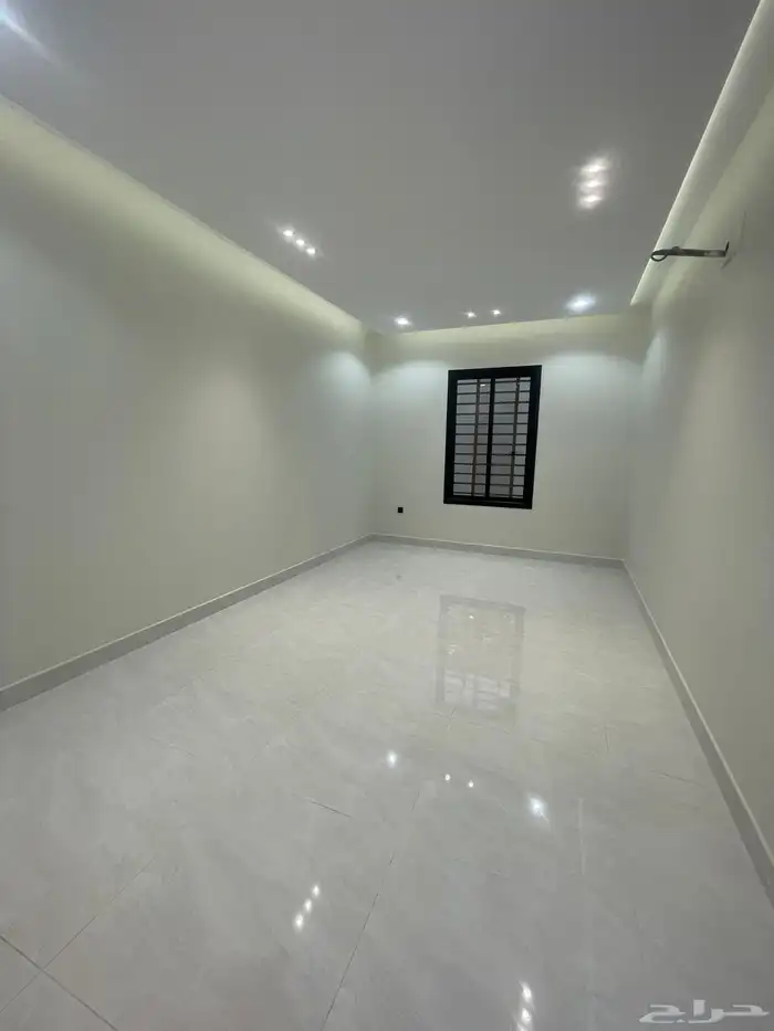 للبيع شقق مودرن أرضي وعلوي بالمحاله ابها 6