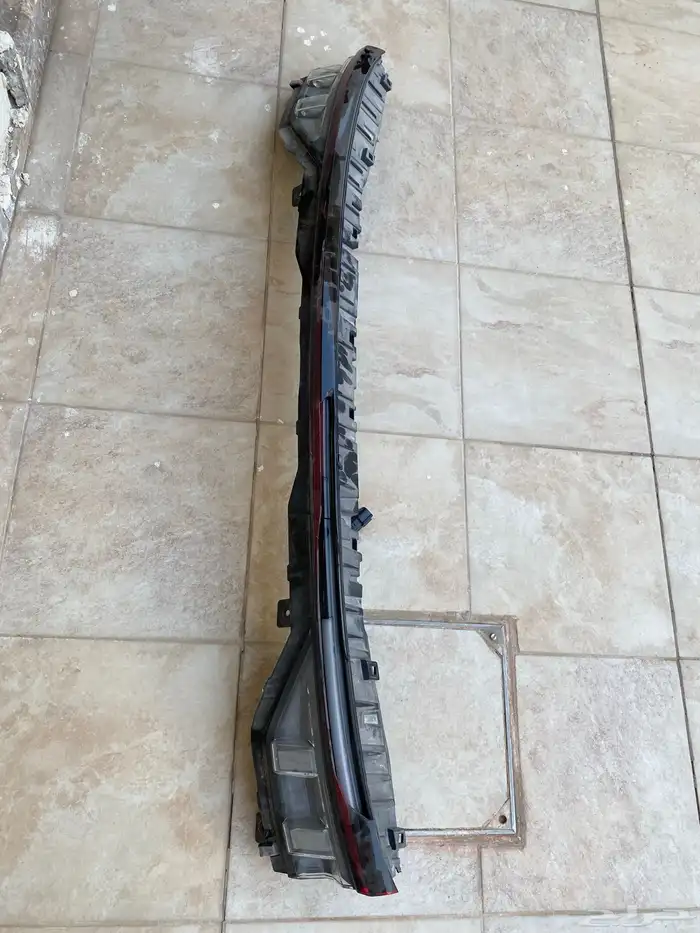 اصطب شنطه فورد تورس 2024 3