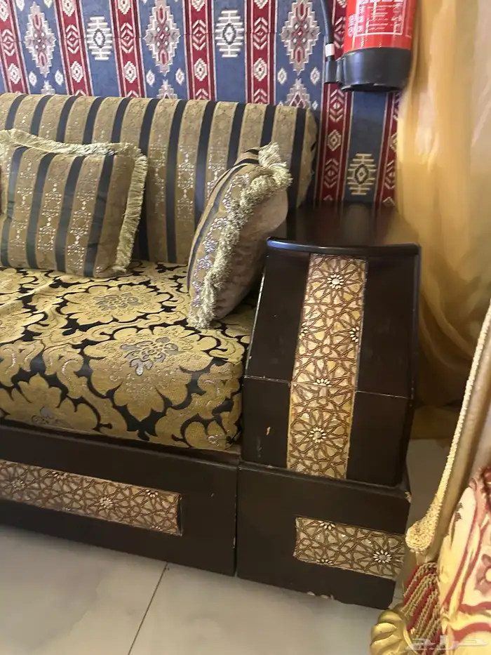 3 اطقم كنب للبيع العاجل 7