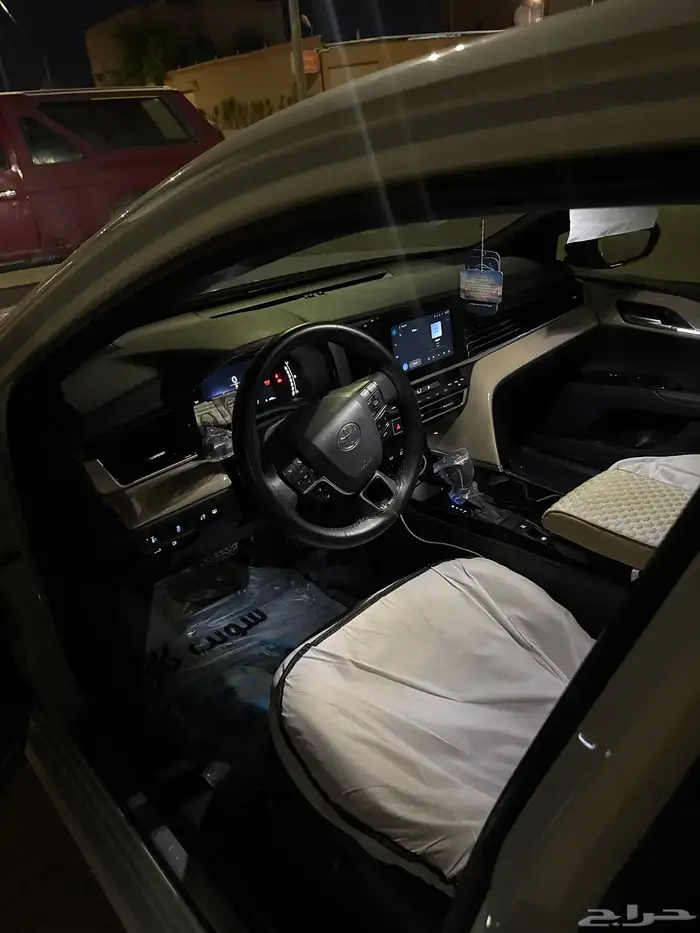 كامري ال اي لون ابيض لتقبل الكامري باقي من قصدها 143الف 8