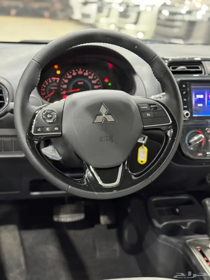 ميتسوبيشي سبيس ستار موديل 2023 اصفاار - فل كامل 7