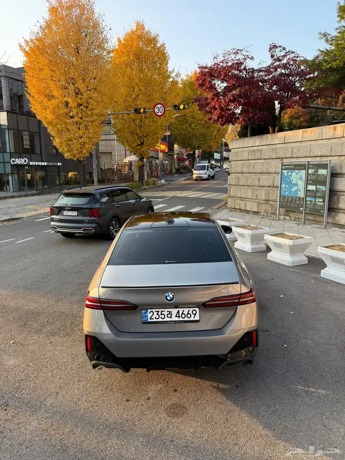 بي ام دبليو 520i 20