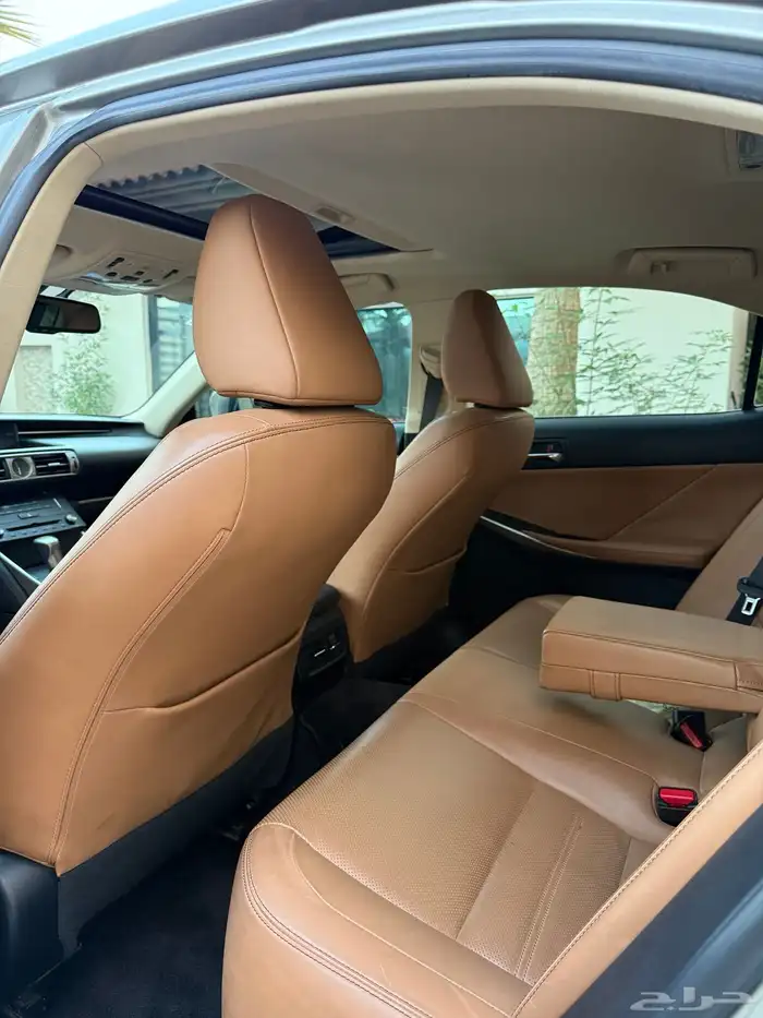 لكزس is350 2015 12