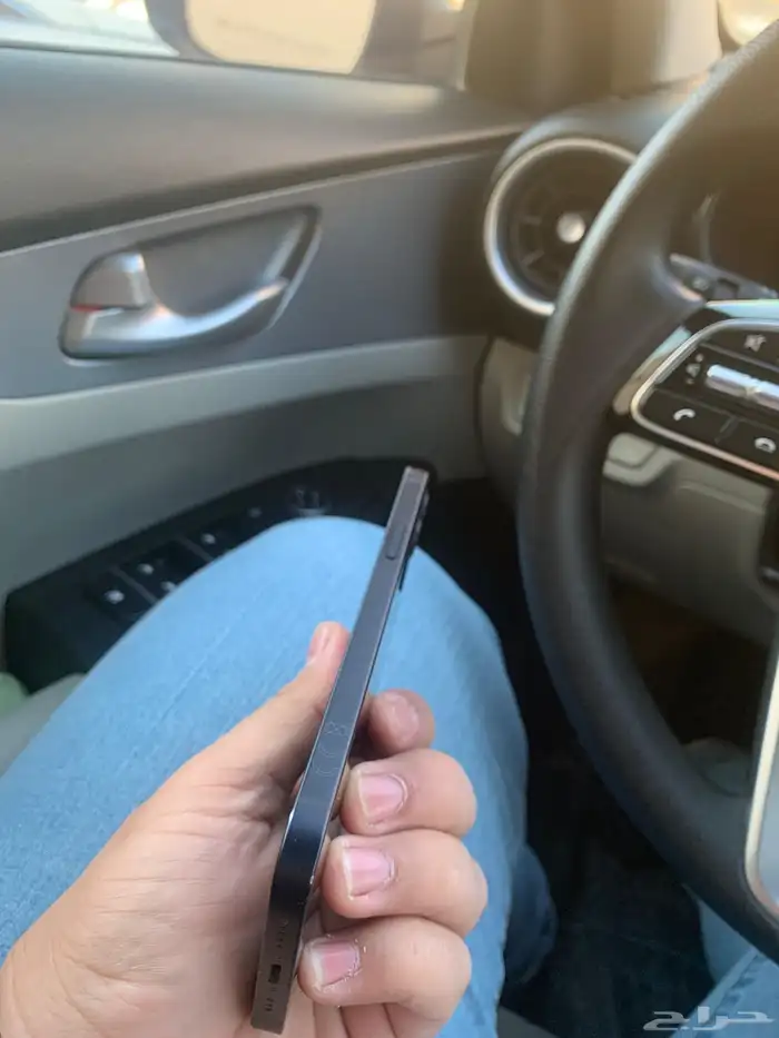 ايفون 12 كحلي 5