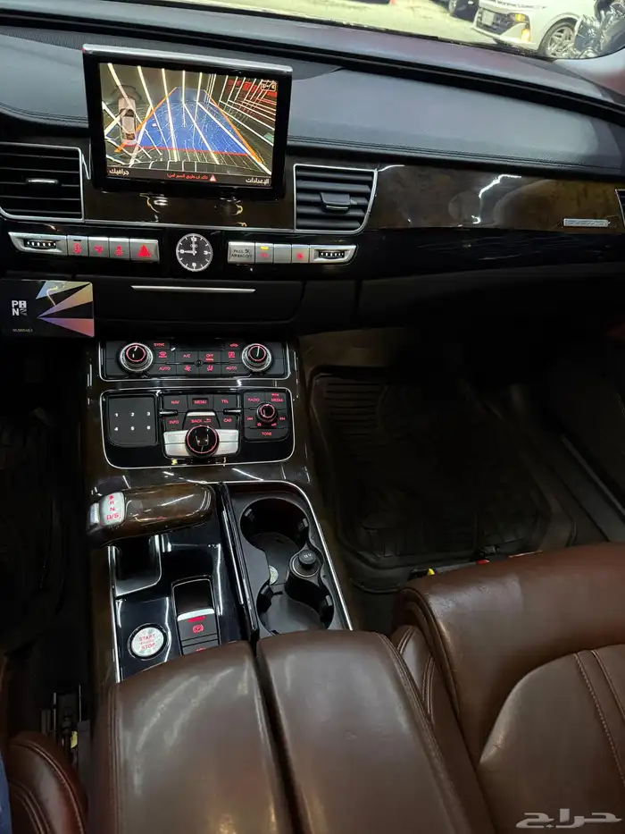 للبيع اودي A8موديل 2016اللون اسود قمه في النطافه 9