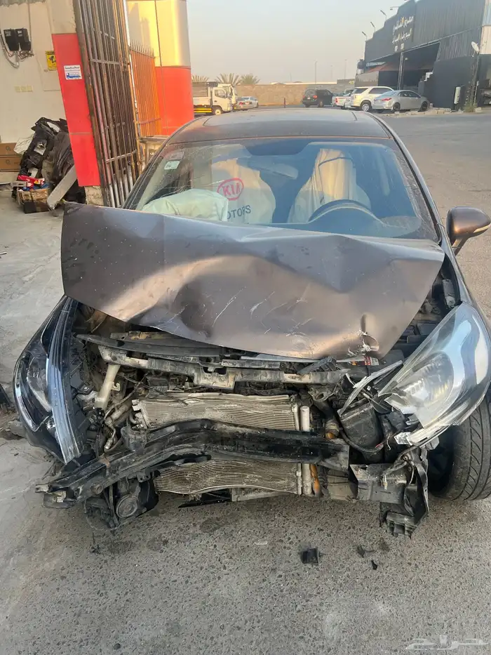 ورشة سمكره وبويه وميكانيكا 21