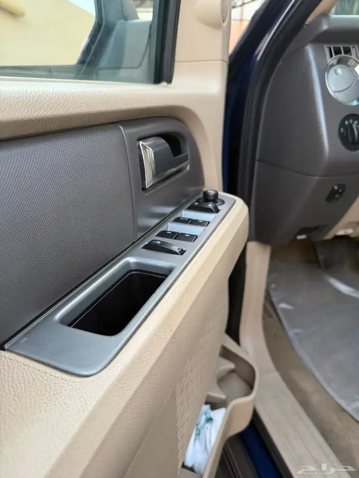 فورد إكسبديشن 2011 دبل 8