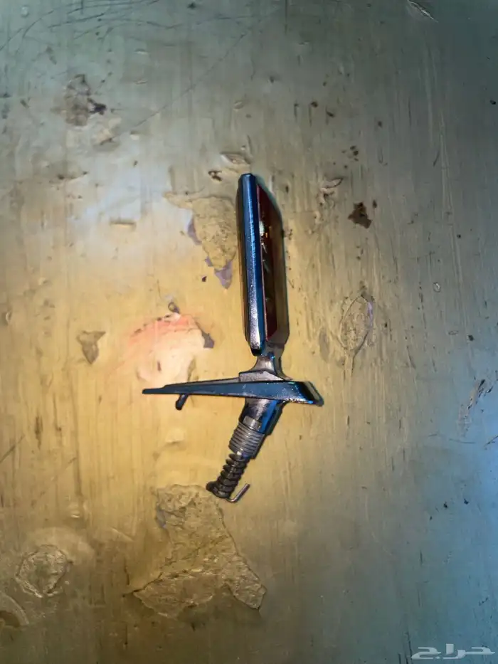 علامة كبوت هايلكس نادرة 1