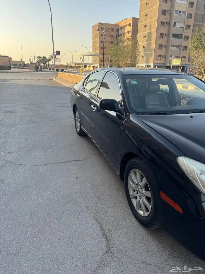 لكزس ممشى قليل 16