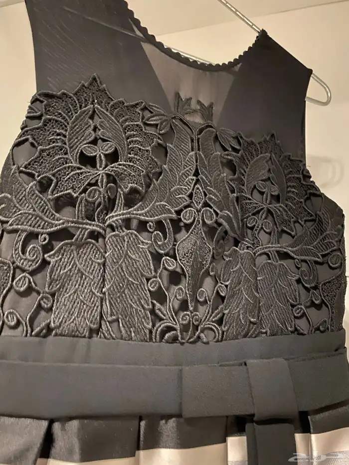 فستان تيد بيكر مناسب للسن الحاير 1