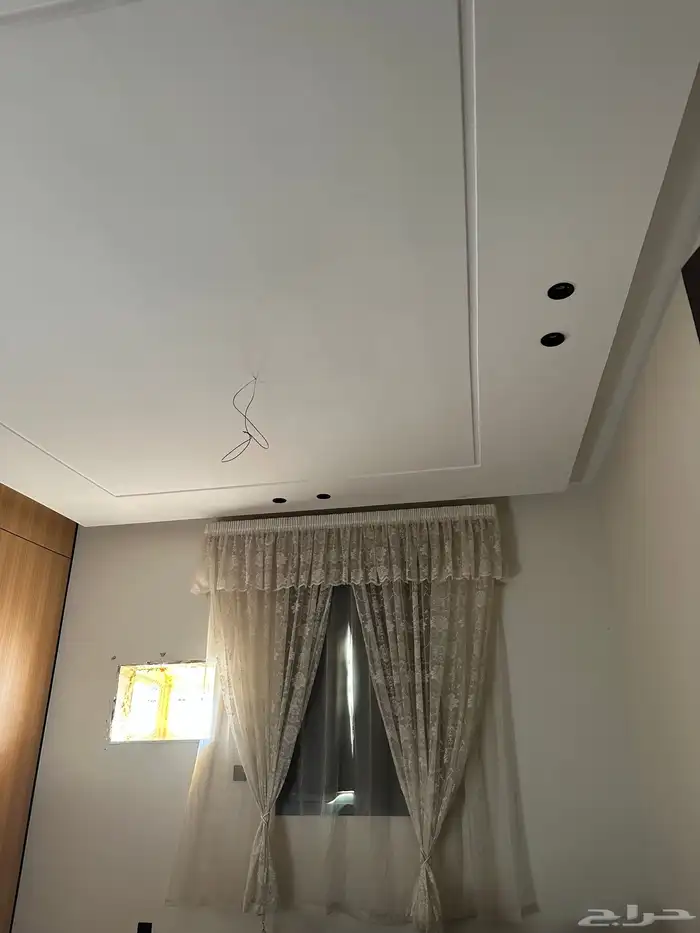 ستارتين وحد مع ديكور وحده ساده 1