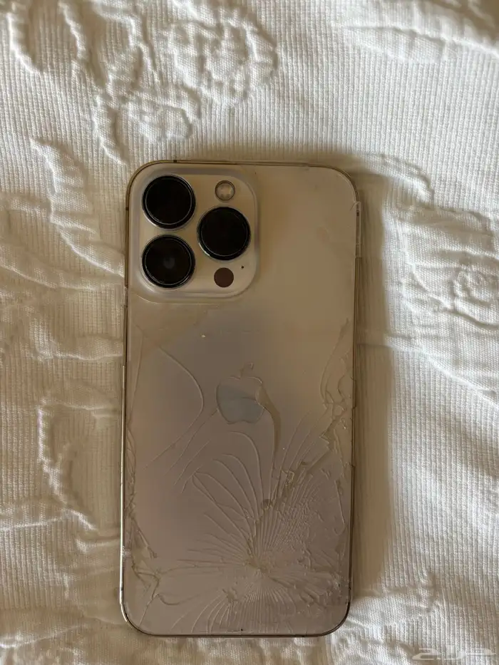 ايفون 13 برو ذهبي 0