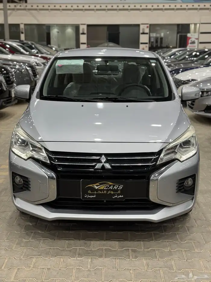 ميتسوبيشي سبيس ستار موديل 2023 اصفاار - فل كامل 0