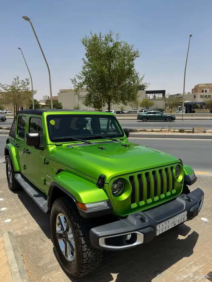 للبيع  جيب رانجلر صحارى V6 2019 3