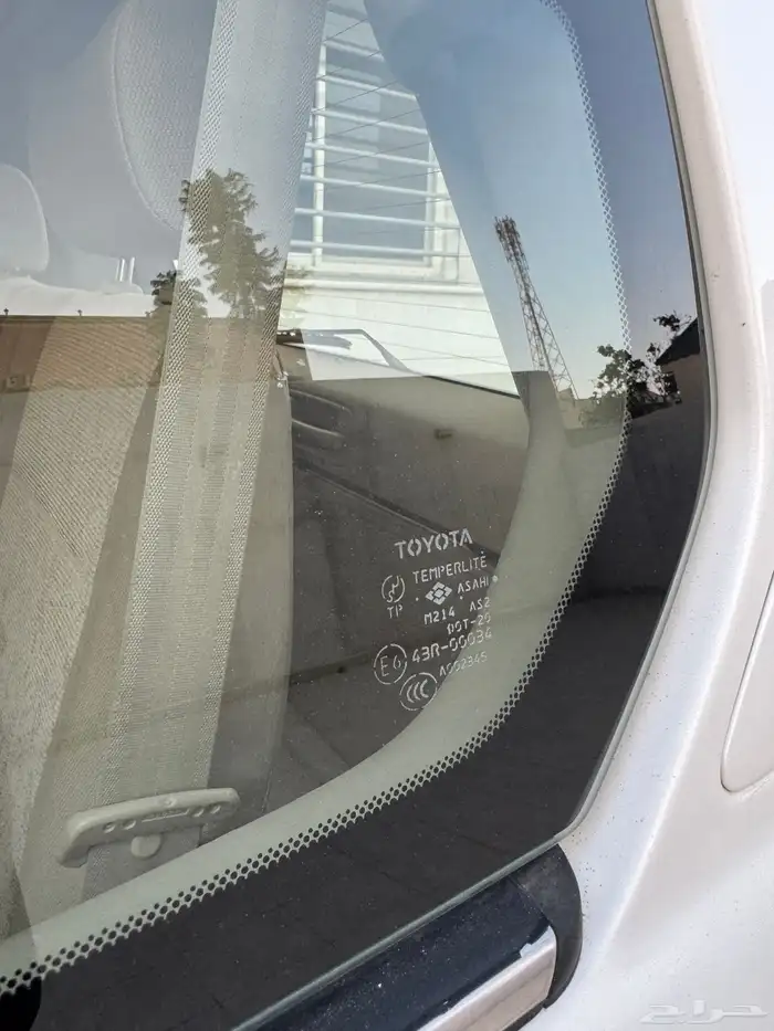 للبيع لاندكروزر 2006 GXR تماتيك 51