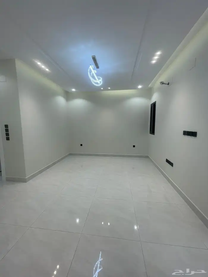 للبيع شقق مودرن أرضي وعلوي بالمحاله ابها 4