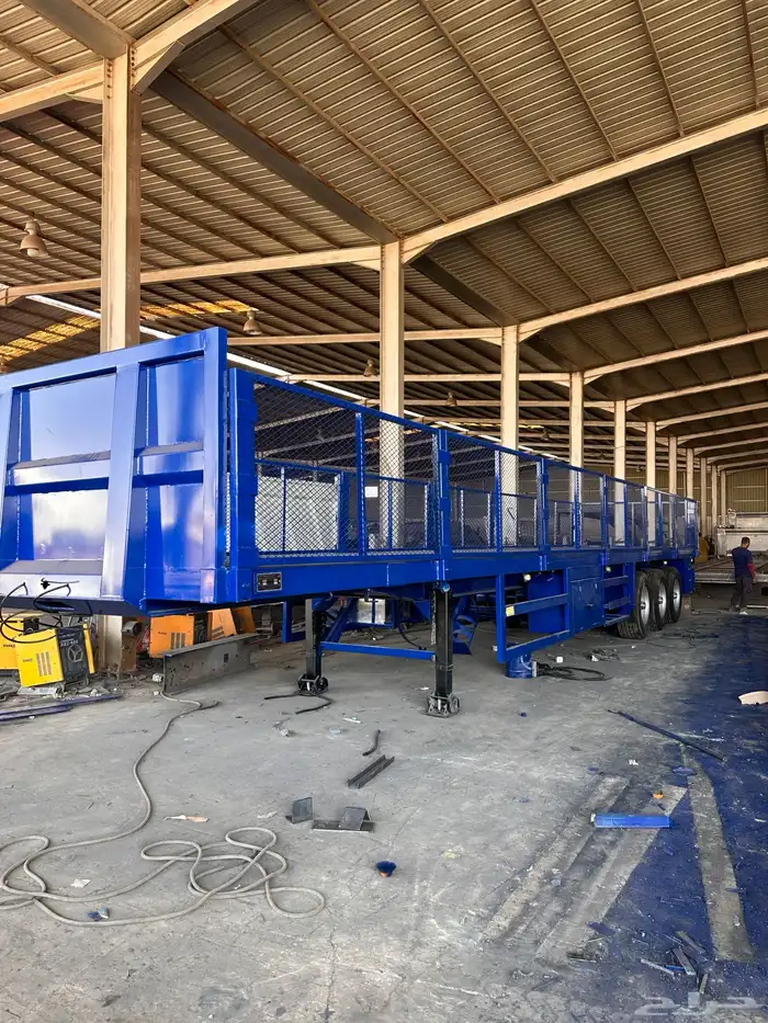 سطحه جوانب 13.60 م 3 محاور منافيخ 4